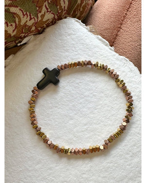 BRACELET - HEMATITES BICOLORES & CROIX - 240302 - Mademoizelle Moon - Désaccords