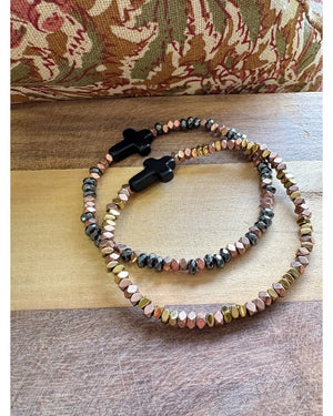BRACELET - HEMATITES BICOLORES & CROIX - 240302 - Mademoizelle Moon - Désaccords