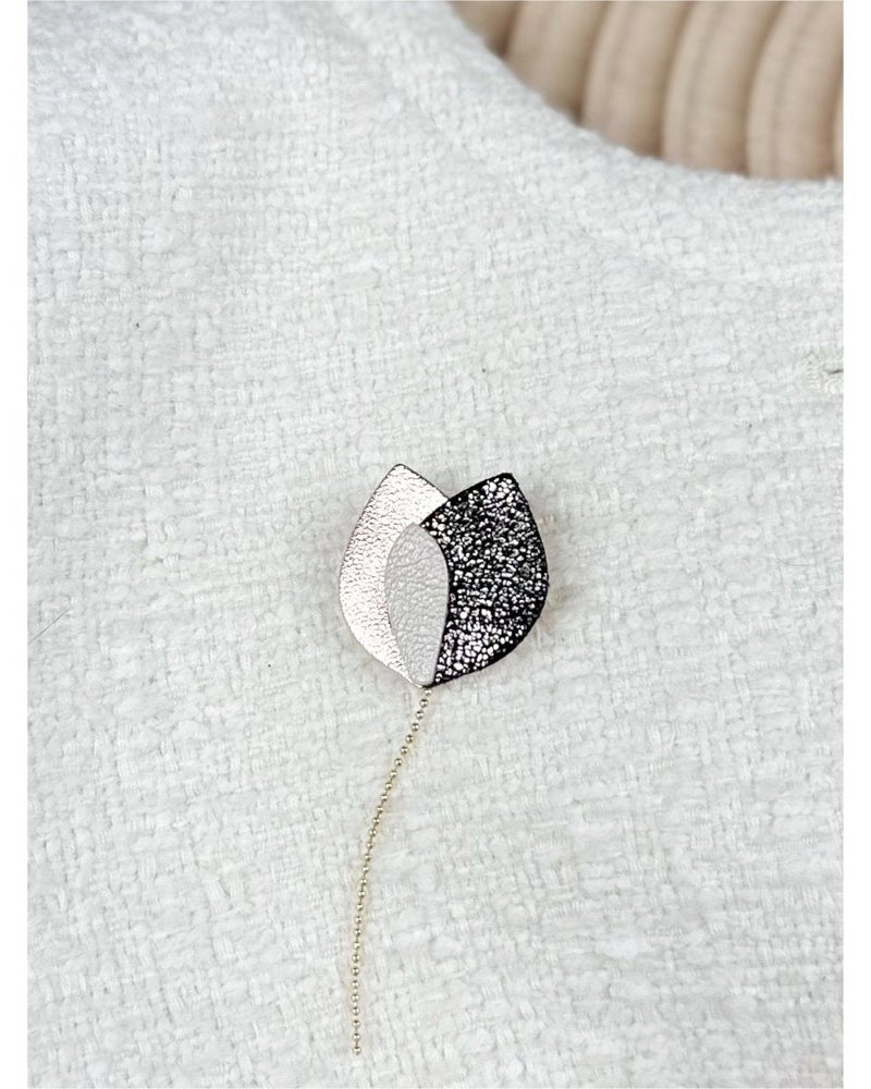 BROCHE CARLA - Noir - Mademoizelle Moon - Désaccords