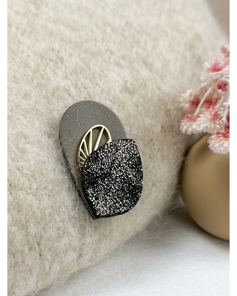 BROCHE NORMA - Marron glacé - Mademoizelle Moon - Désaccords